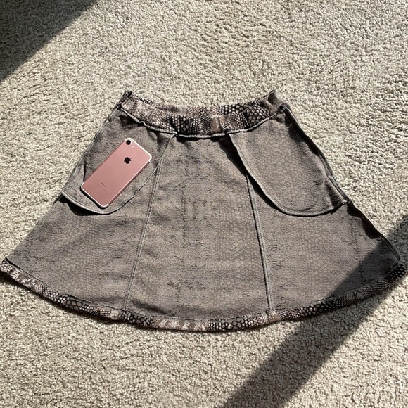 ✨”It has pockets!” Skater Skirt✨ - Picture 10 of 11